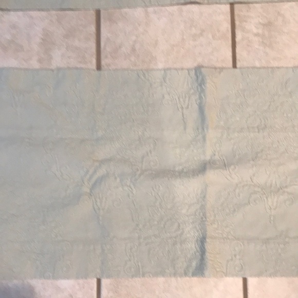 Pair of  Light Green Floral Scroll Curtain Valance/Toppers - Picture 8 of 14